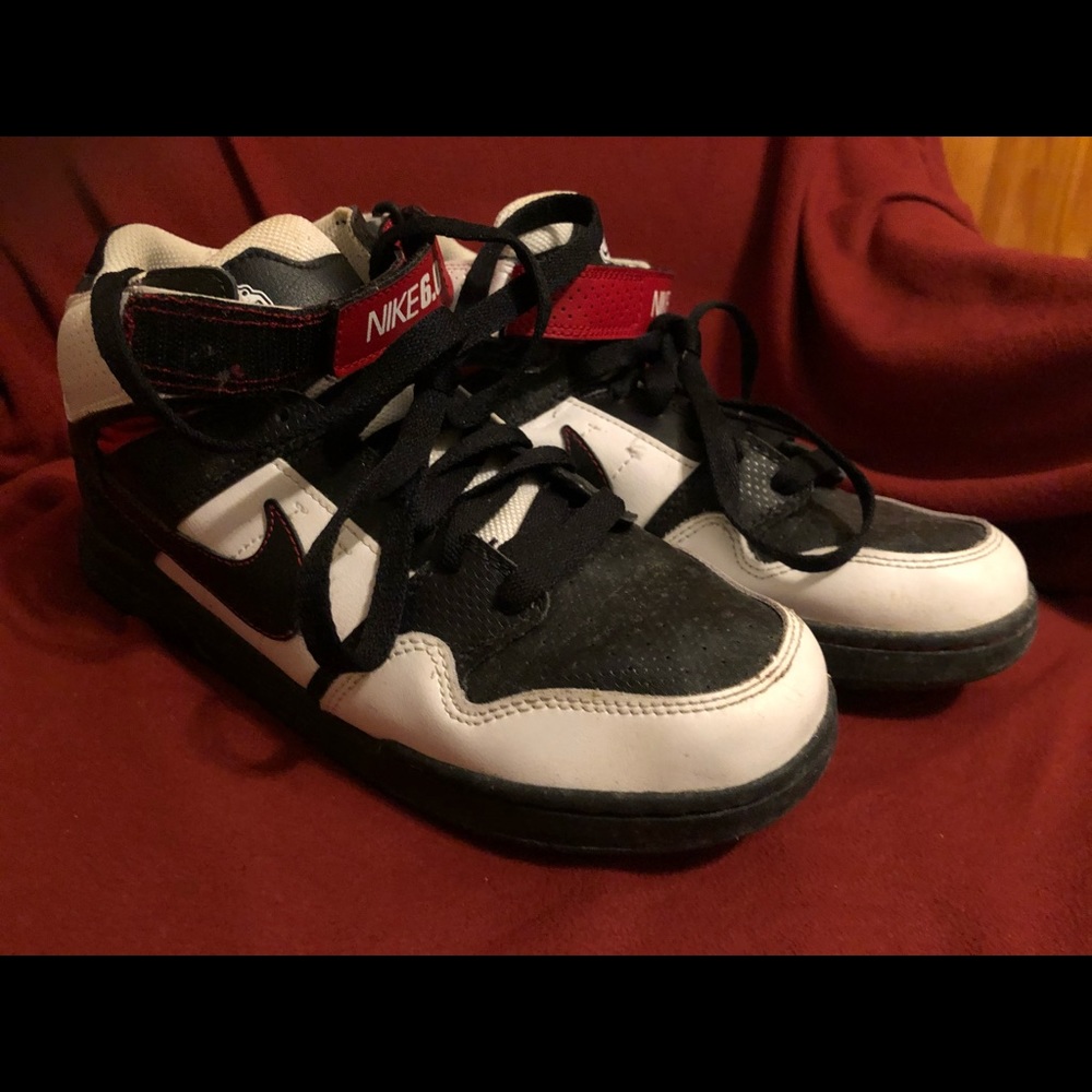 Nike 6.0 boys kids size 7Y